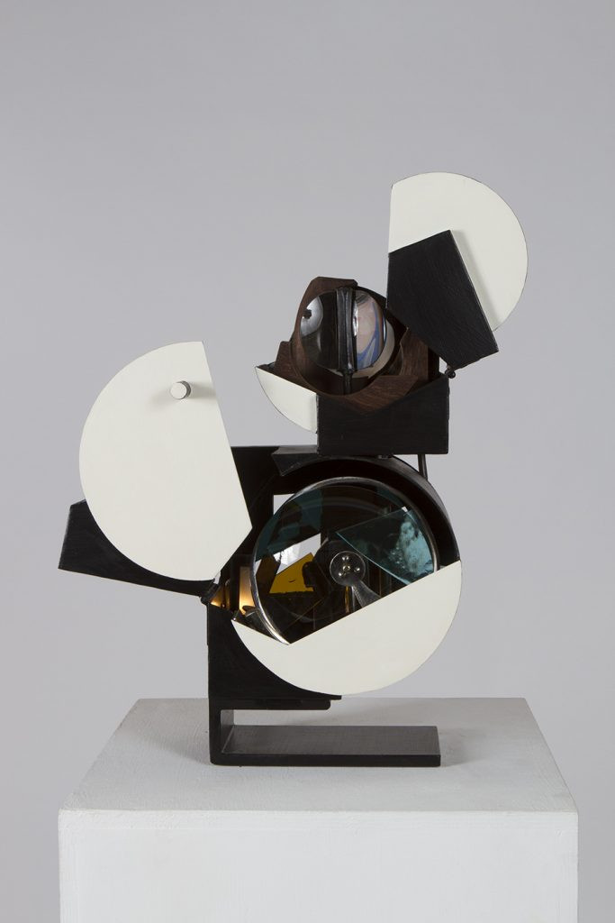 SYLVAIN LARRIERE, DES MURMURES DANS LE THEATRE D'OMBRES Sculptures
